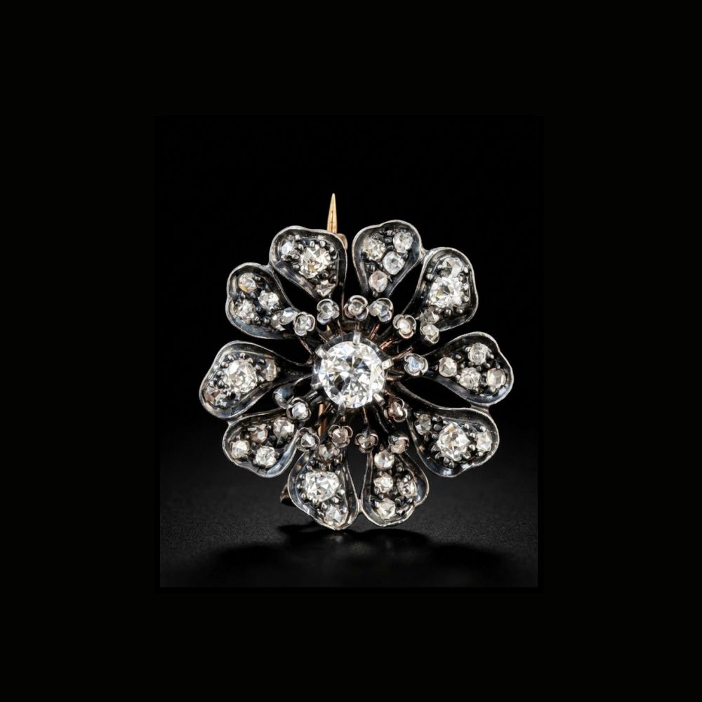 ANTIQUE DIAMOND FLORAL CLUSTER BROOCH